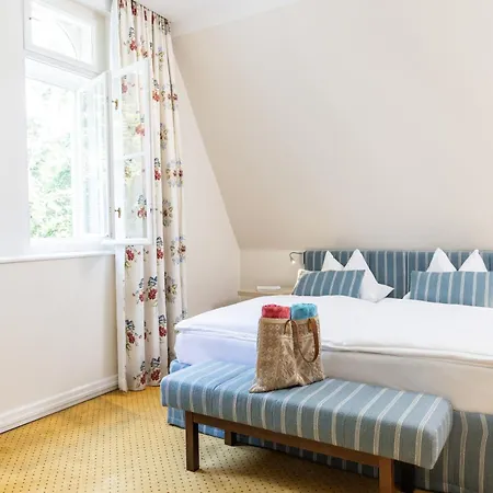 Dermuth - Parkvilla Woerth Hotel Pörtschach am Wörthersee
