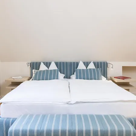 Dermuth – Parkvilla Wörth Hotell 4*