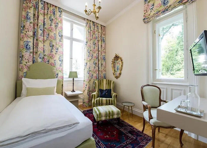 فندق Dermuth - Parkvilla Woerth